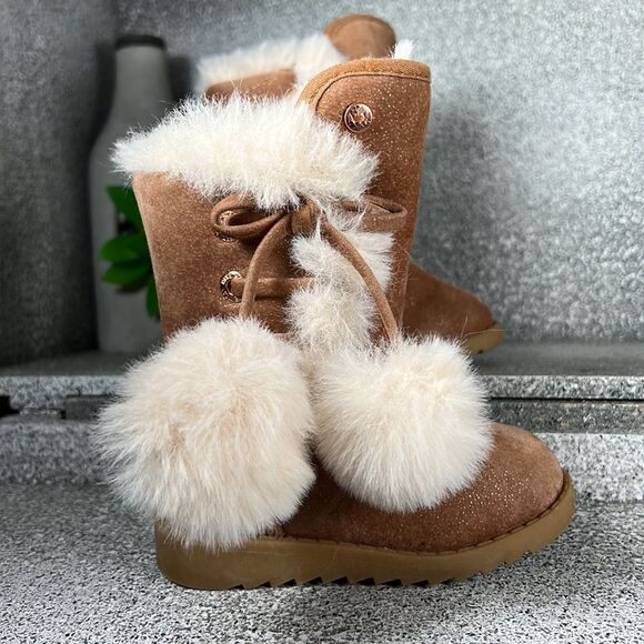 Nine West Dora Faux Fur Pom Pom Winter Boots Shoes Size 5 Toddler - Picture 3 of 9